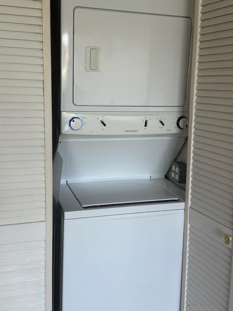 GOLDEN LAKES VILLAGE CONDO 1 THRU 13-A - Residential Lease