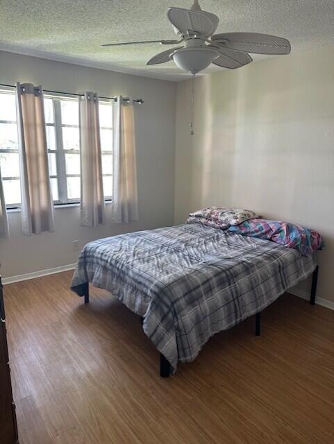 GOLDEN LAKES VILLAGE CONDO 1 THRU 13-A - Residential Lease