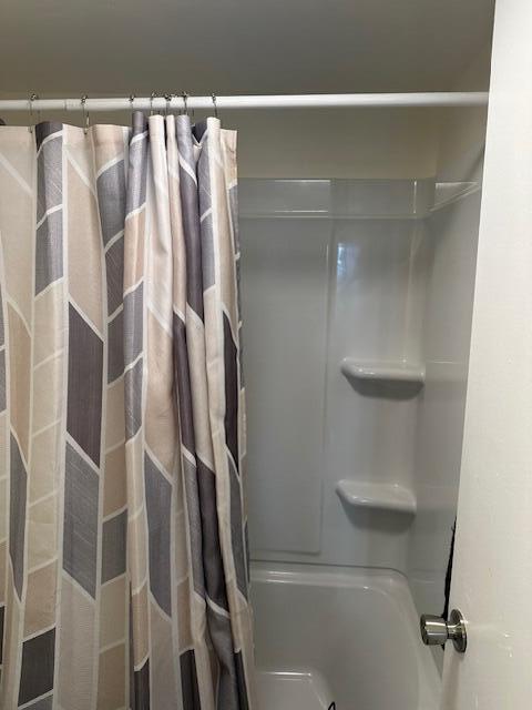 GOLDEN LAKES VILLAGE CONDO 1 THRU 13-A - Residential Lease