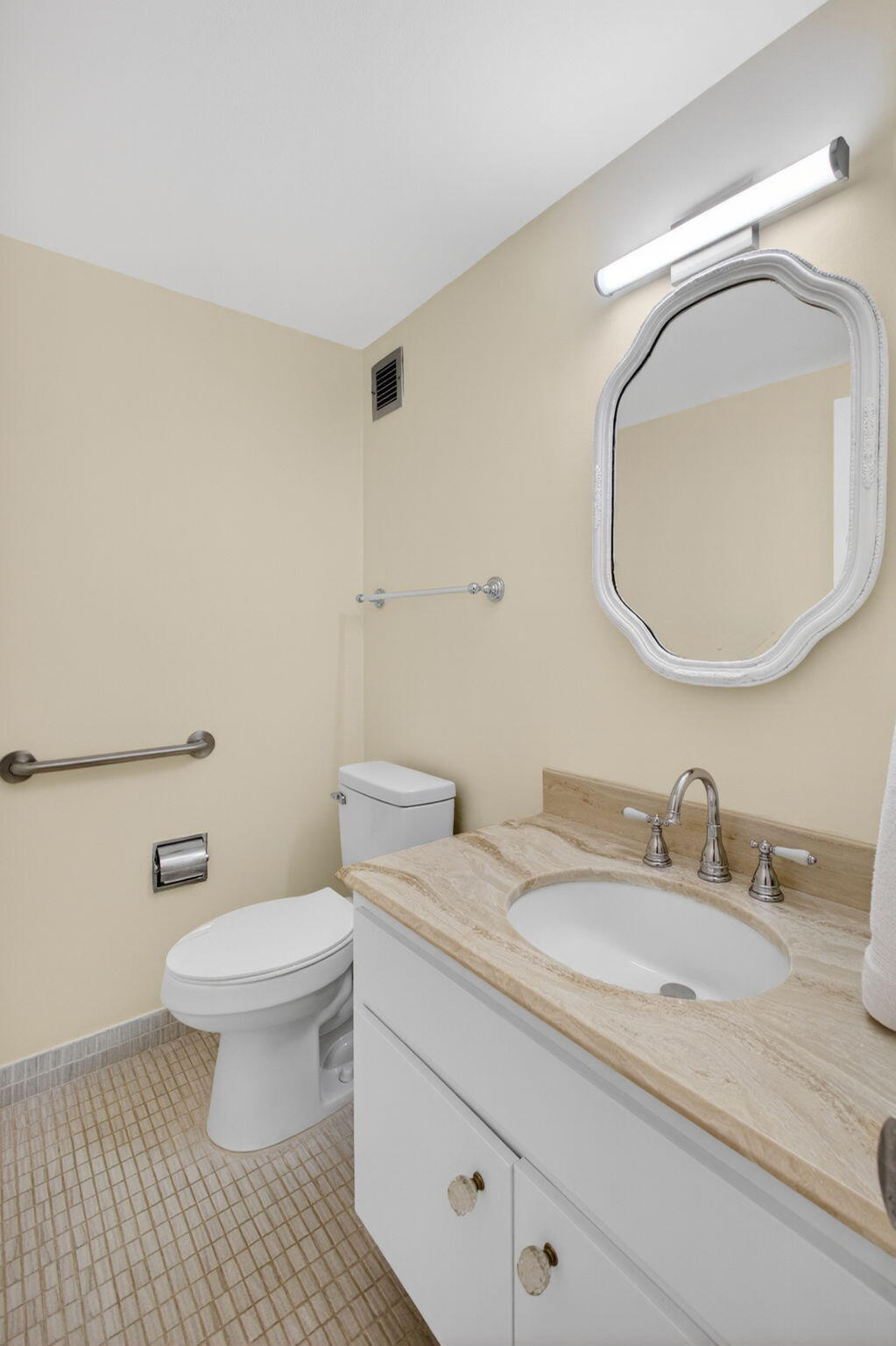 PORTOFINO CONDO PT OF LTS 15 AND 16,JARVIS PAR - Residential Lease