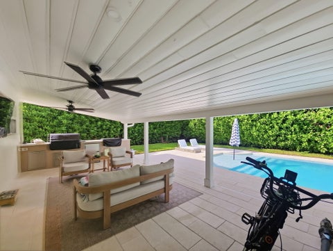 Tiny photo for 4401 NE 15TH Way, Oakland Park, FL 33334 (MLS # B26089900)