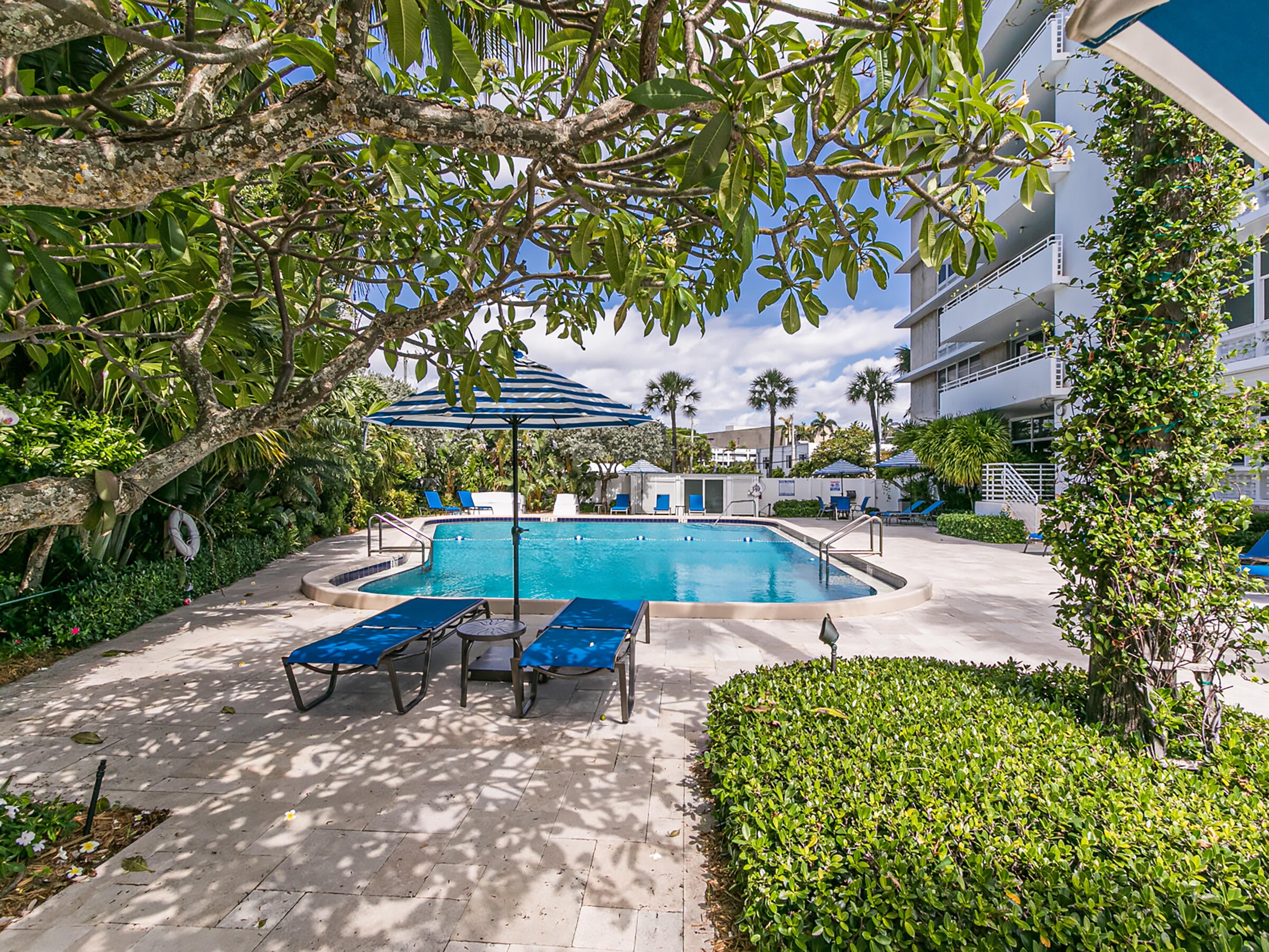 888 INTRACOASTAL Drive 3D