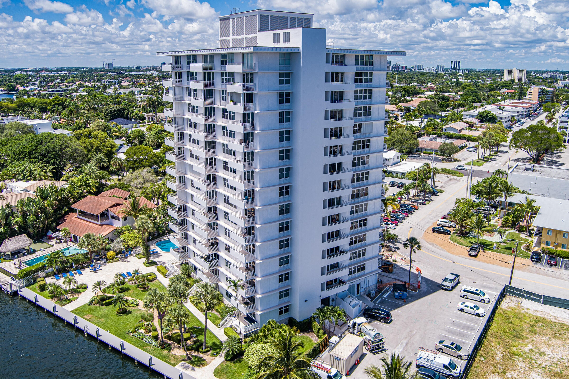 888 INTRACOASTAL Drive 3D