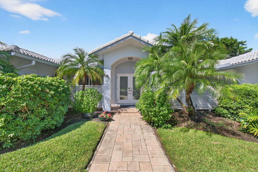 Photo of 3535 S Lake Drive, Boynton Beach, FL 33435 (MLS # R11134039)