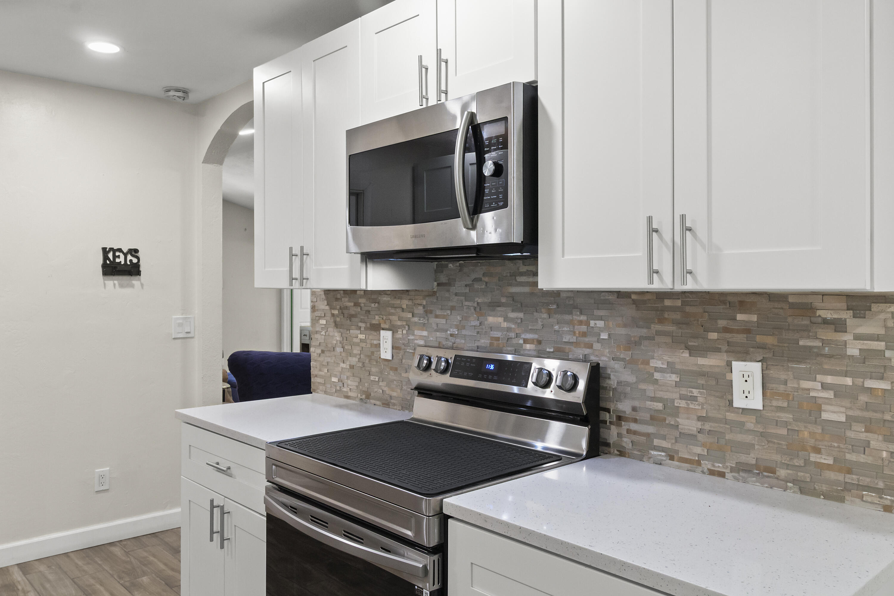 DRIFTWOOD PLAZA NO 3 - Residential