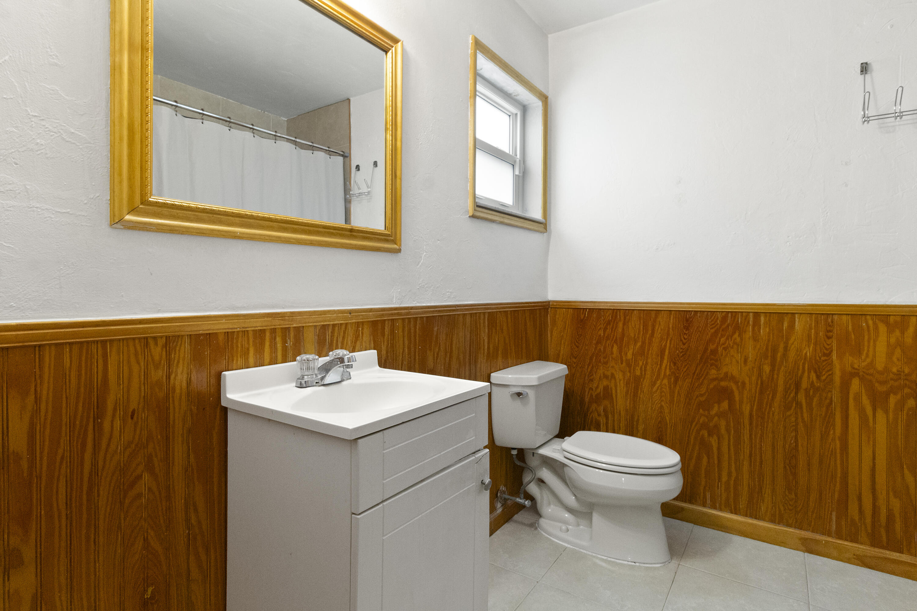 DRIFTWOOD PLAZA NO 3 - Residential