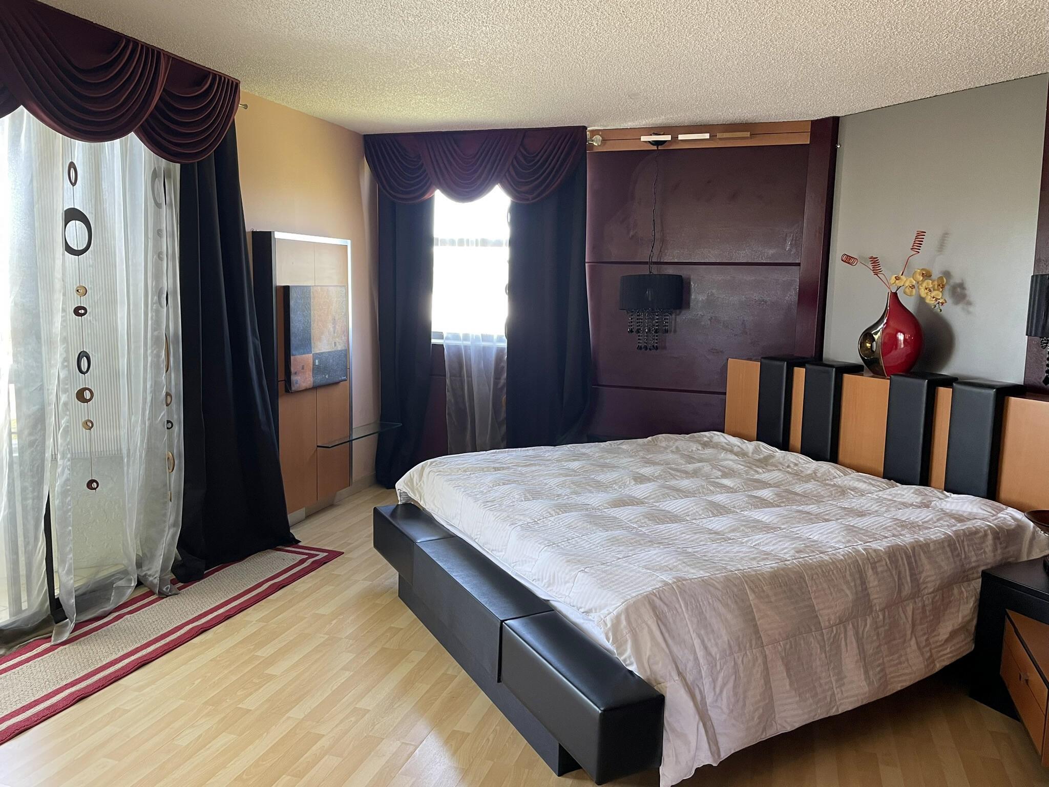 LA COSTA DEL MAR - Residential Lease