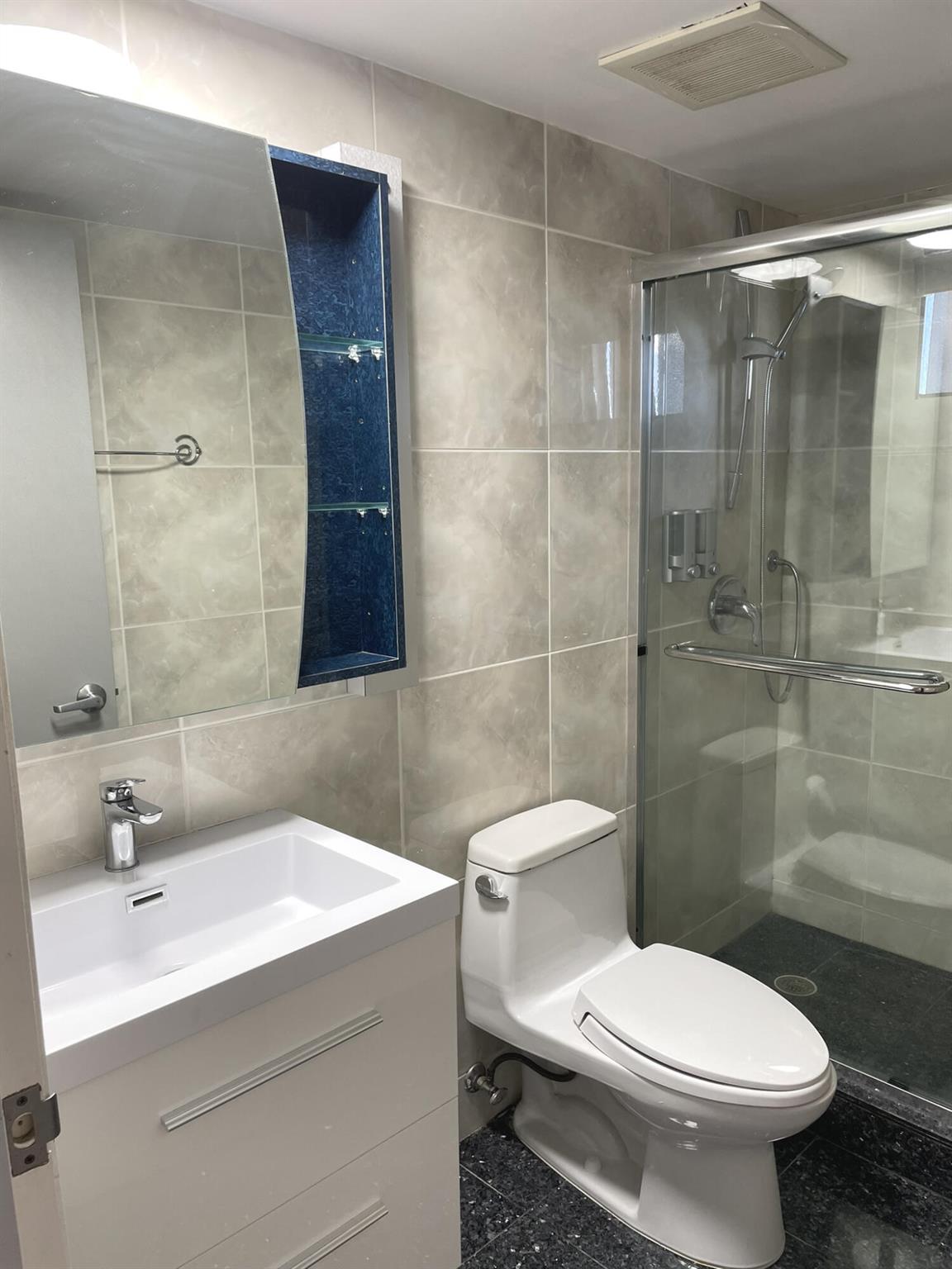 LA COSTA DEL MAR - Residential Lease