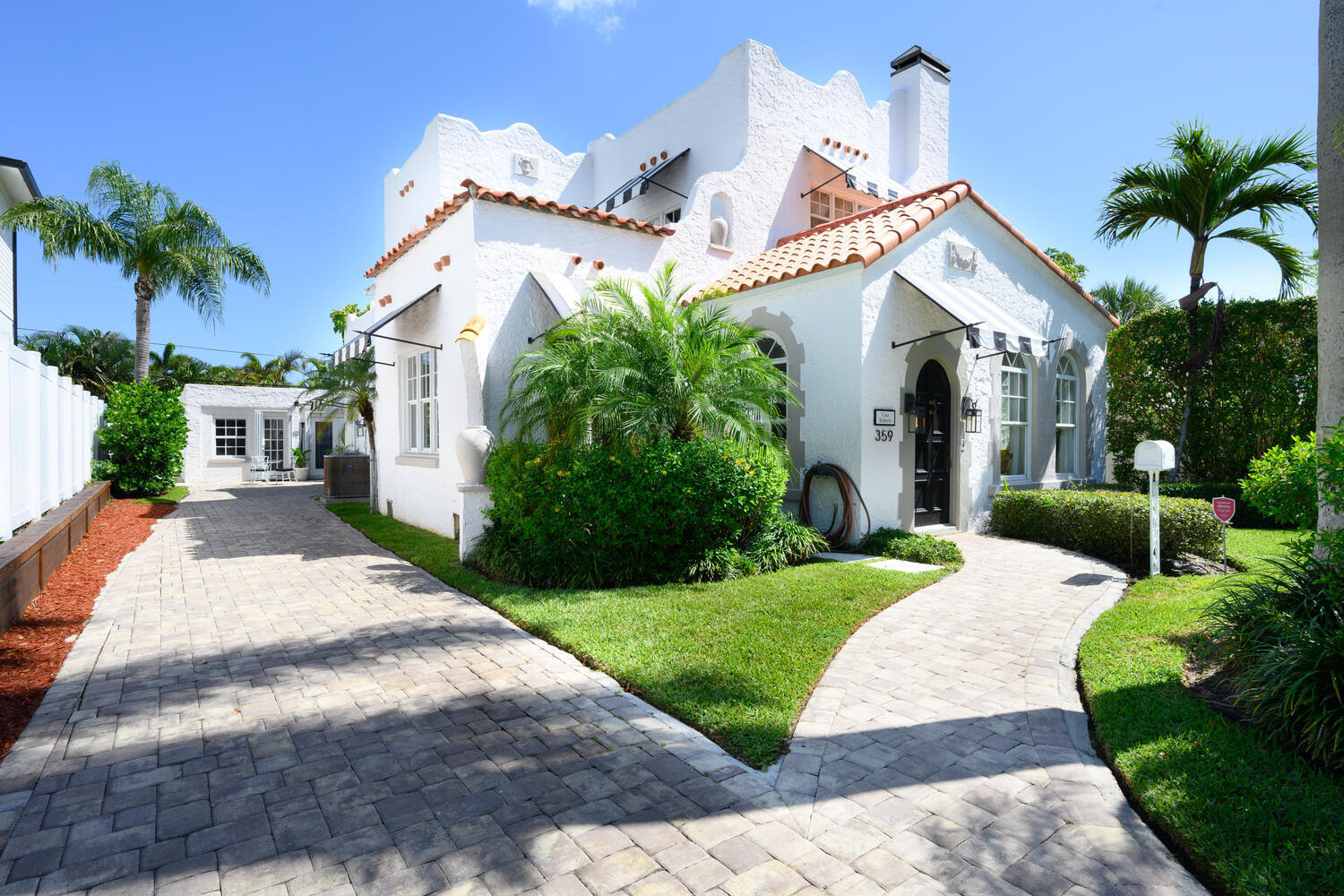 359 E Lakewood Road