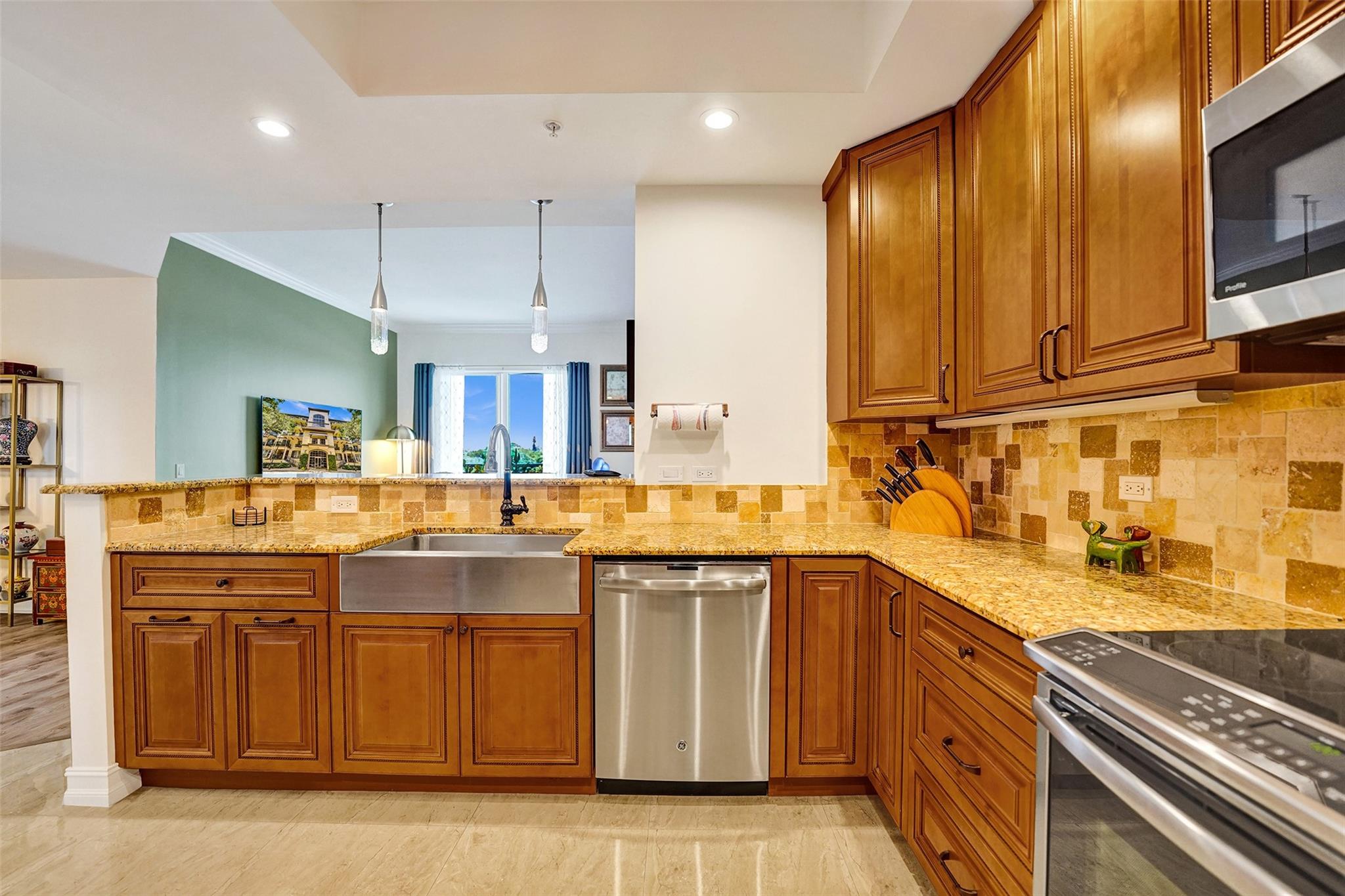 2617 NE 14th Ave 307