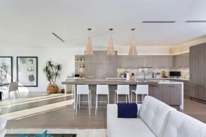 SEAGATE YACHT CLUB - Residential