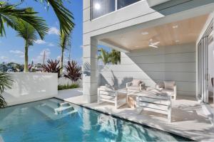 SEAGATE YACHT CLUB - Residential