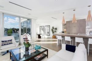 SEAGATE YACHT CLUB - Residential