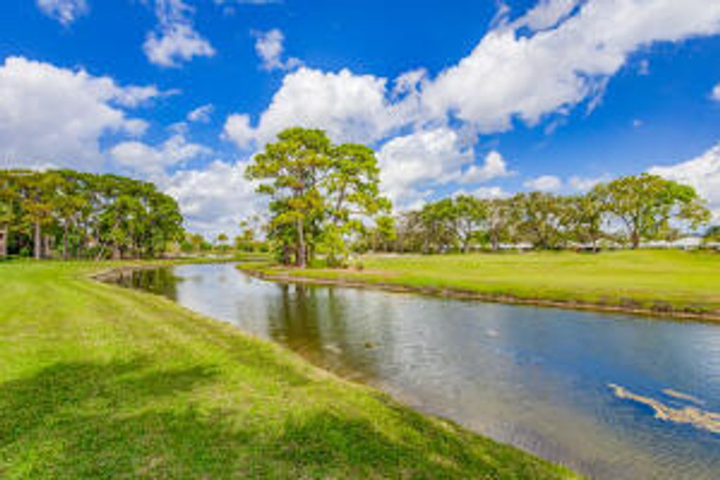 Photo of 641 Brackenwood Cove, Palm Beach Gardens, FL 33418 (MLS # R10959229)