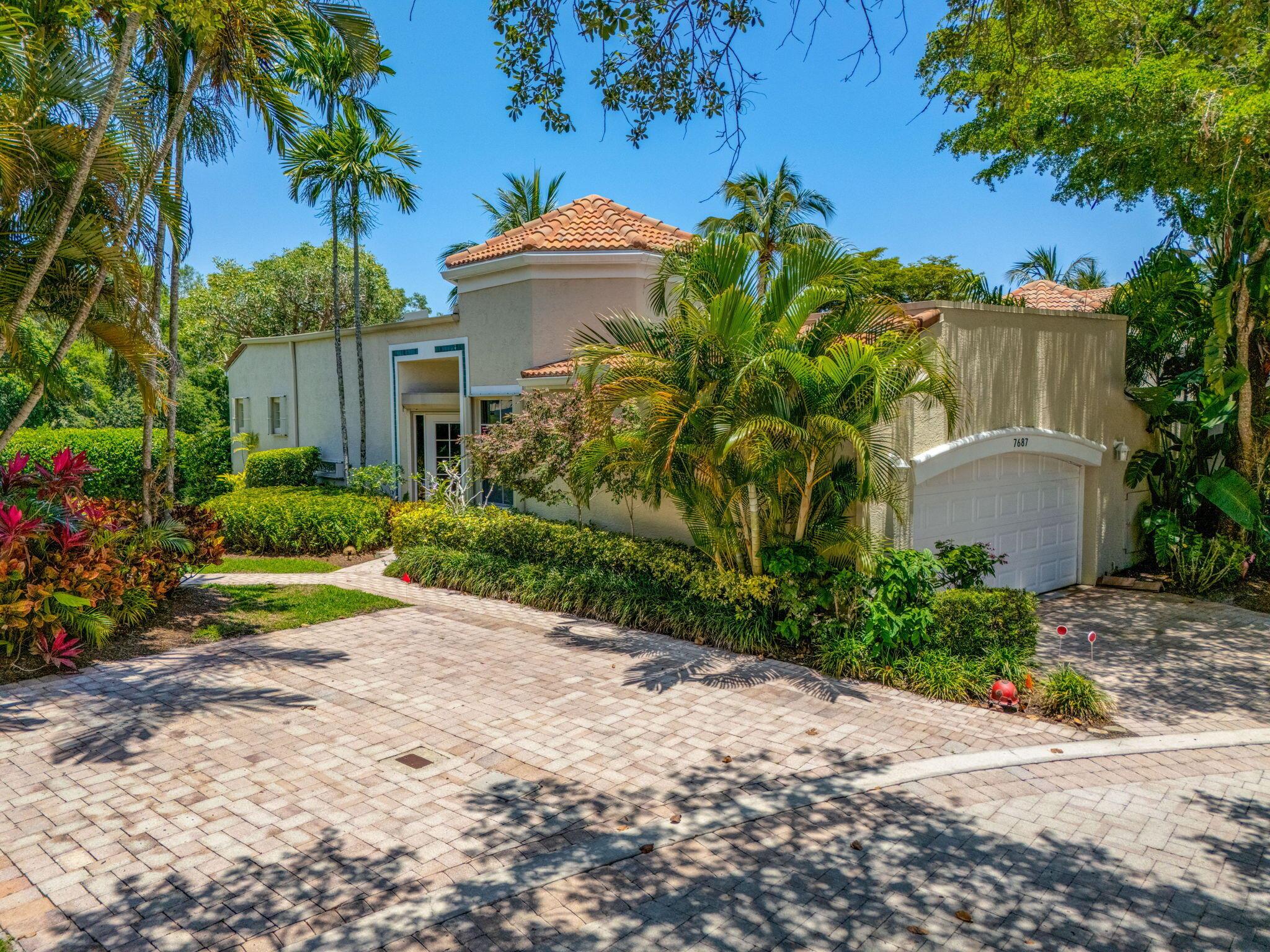 7687 Dahlia Court
