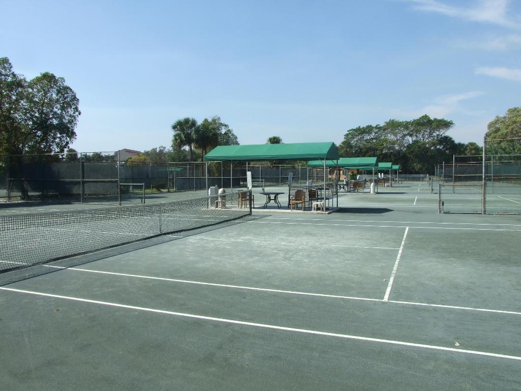 LAVERS DELRAY RACQUET CLUB CONDO - Residential
