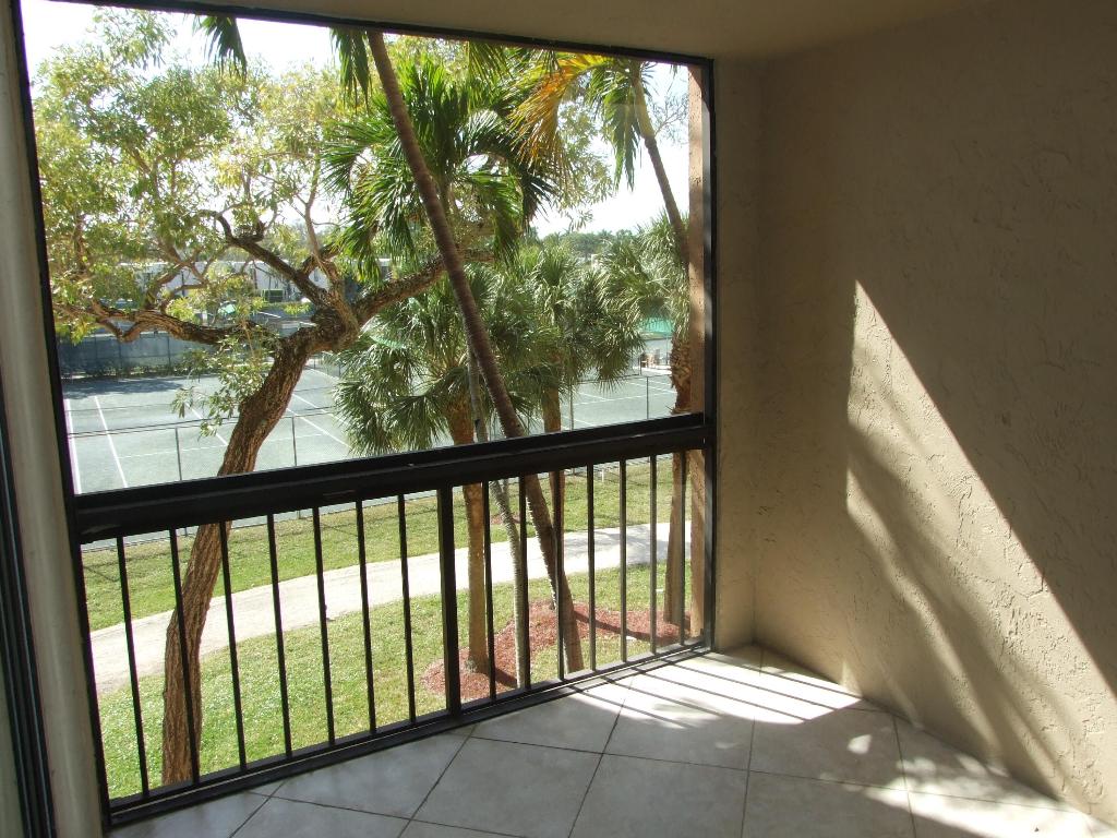 LAVERS DELRAY RACQUET CLUB CONDO - Residential