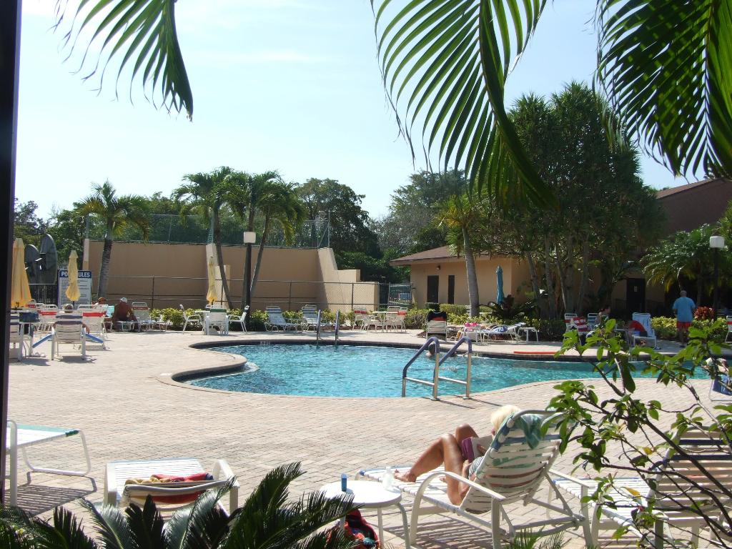 LAVERS DELRAY RACQUET CLUB CONDO - Residential
