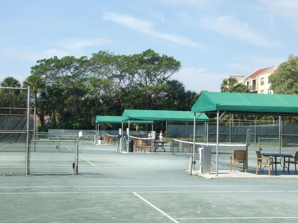 LAVERS DELRAY RACQUET CLUB CONDO - Residential