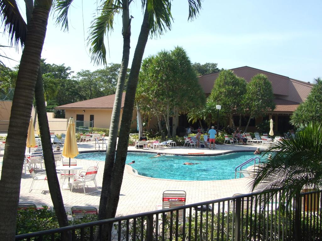 LAVERS DELRAY RACQUET CLUB CONDO - Residential
