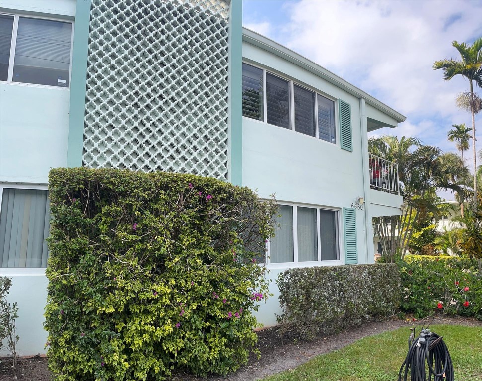 Oyster Bay co-op - Residential