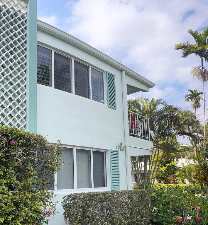 Oyster Bay co-op - Residential