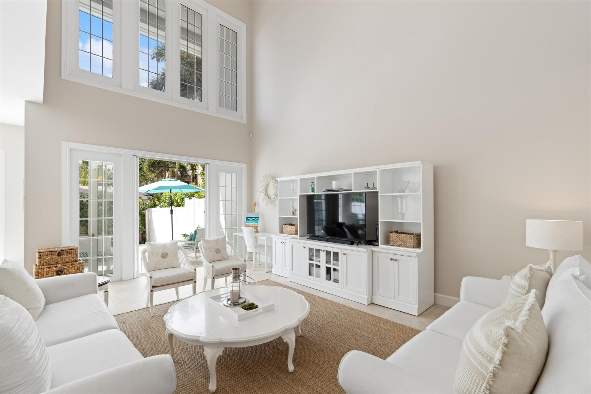 GLEASON STREET TOWNHOMES - Residential