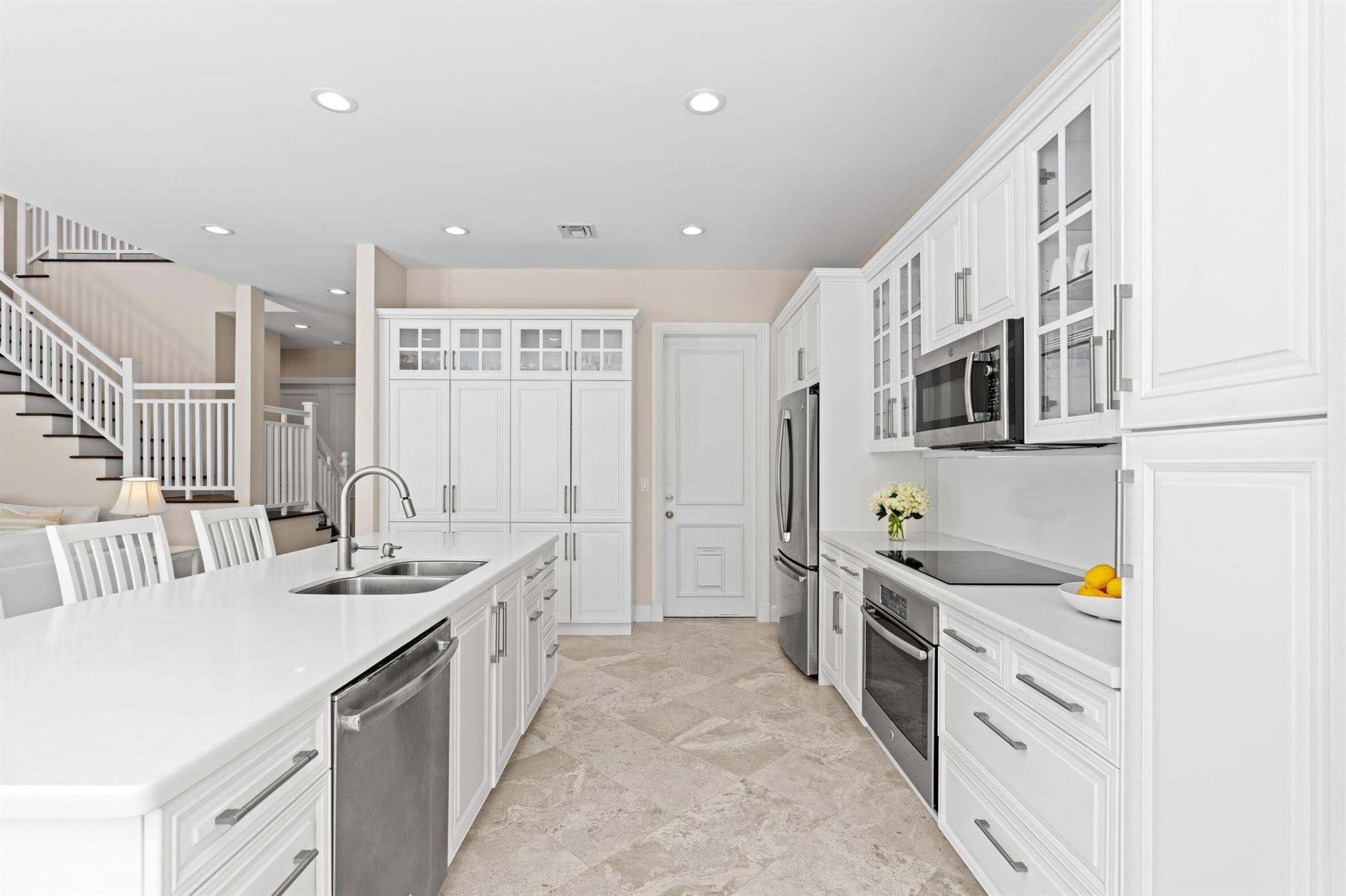 GLEASON STREET TOWNHOMES - Residential