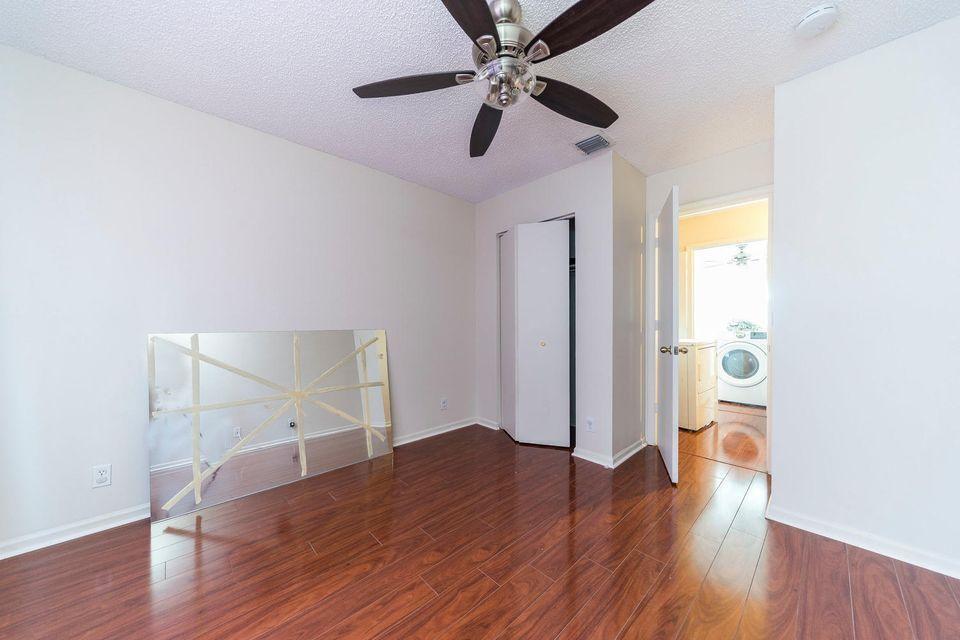 OLYMPIA & YORK RESIDENTIA - Residential Lease