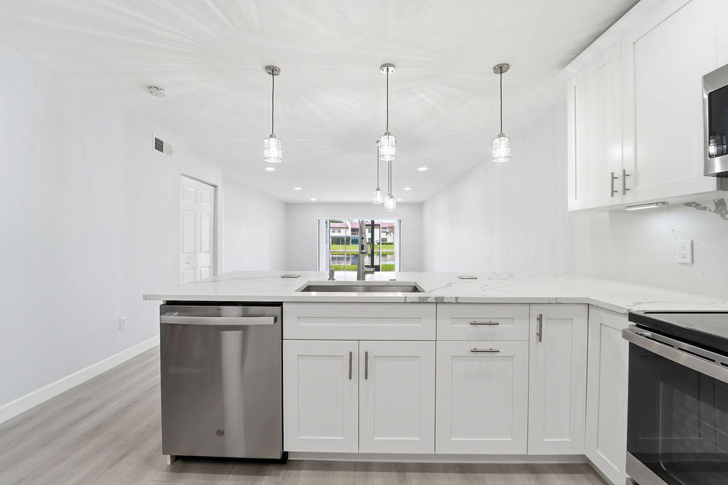 GLADES OF BOCA LAGO CONDO - Residential