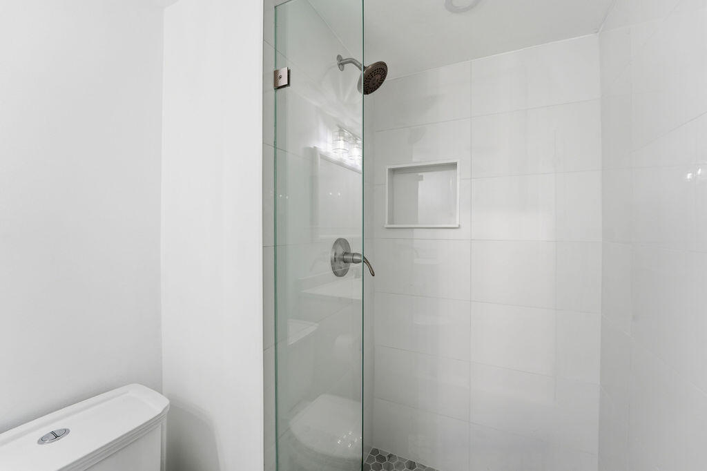 GLADES OF BOCA LAGO CONDO - Residential