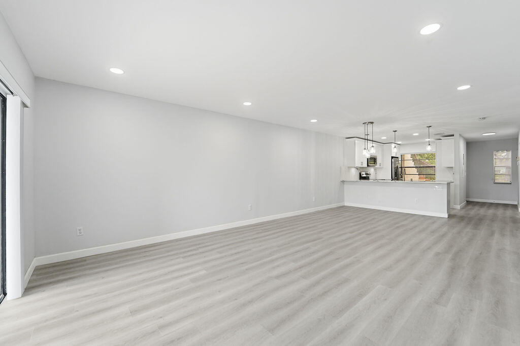 GLADES OF BOCA LAGO CONDO - Residential