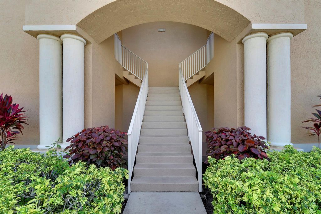 Photo of 8389 Mulligan Circle #4621, Port Saint Lucie, FL 34986 (MLS # R11101530)