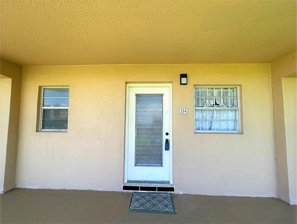 VILLAGE  ROYALE  EMERALD - Residential