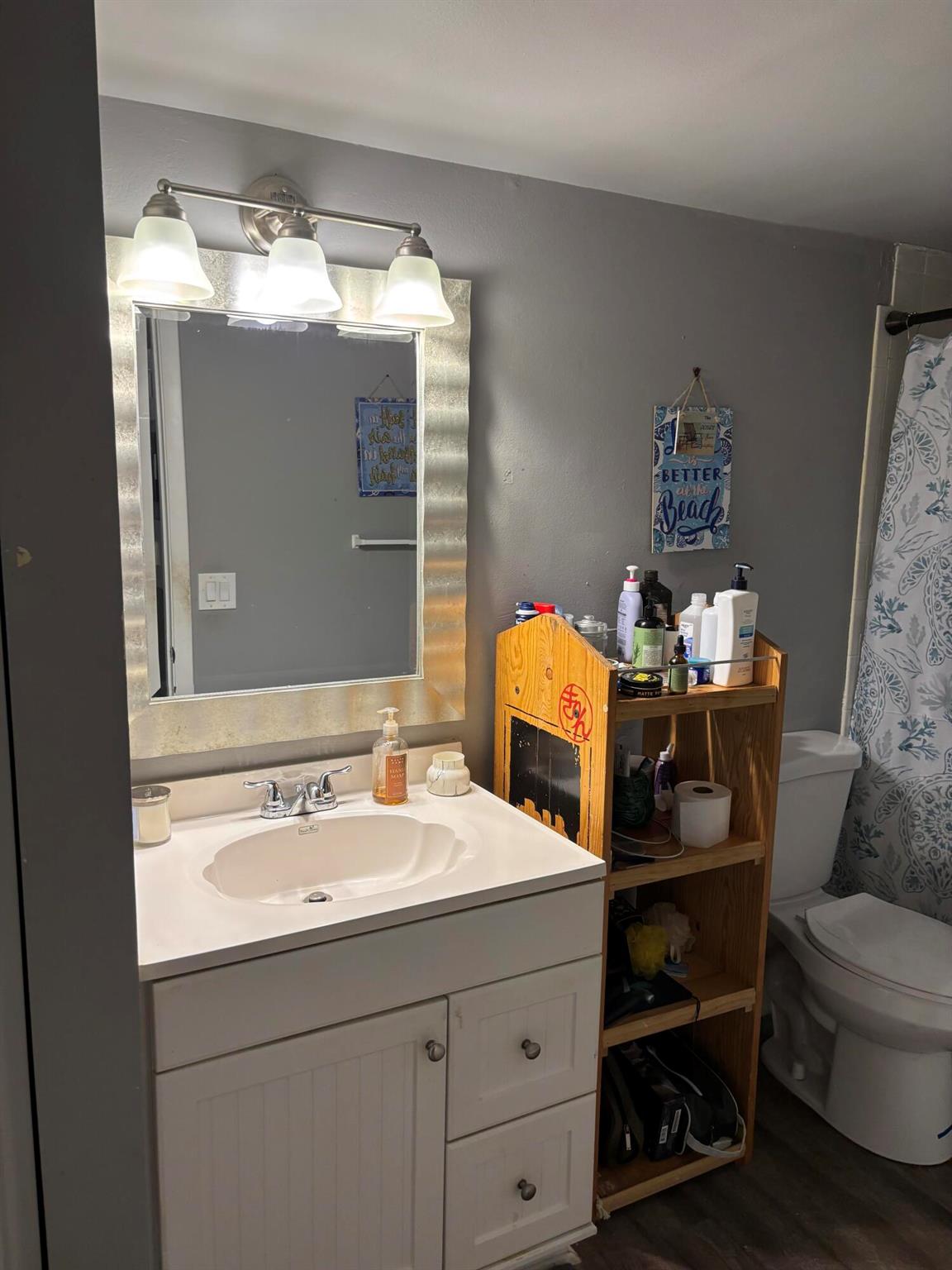 FOREST HILL VILLAS GARDEN - Residential