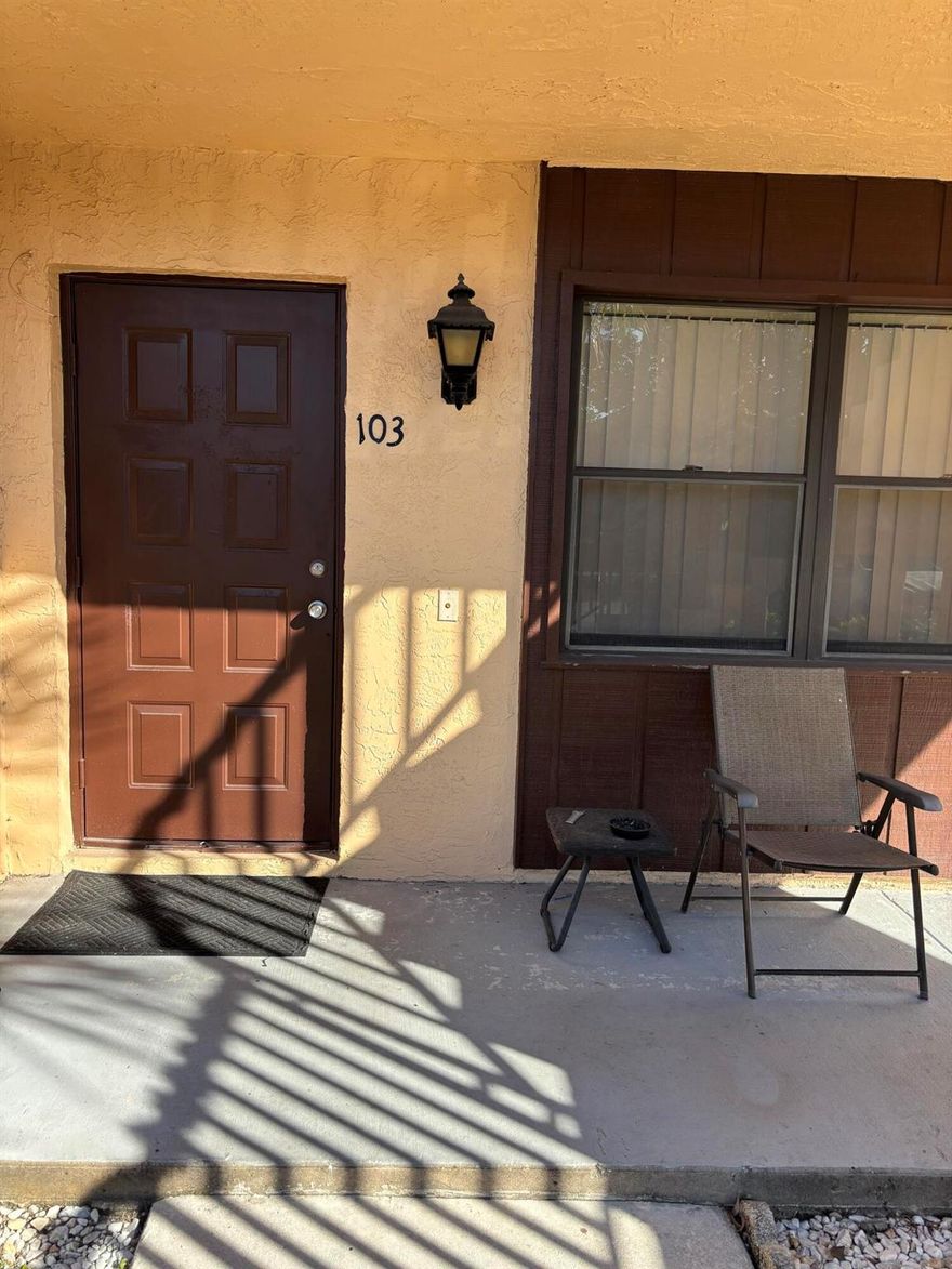 Beautiful 2/2 Condo with Newer floors throughout, Newer A/C, Full size Washer and Dryer inside unit. Covered Patio, Community Pool & Tennis Courts, Centrally located in WPB near Jog Rd/Forest Hill Blvd, Plenty of Restaurants and shops near by, 15 mins to PBI airport,