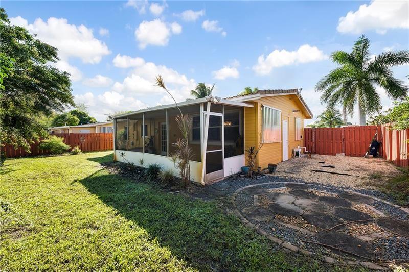 Cresthaven 10 46-25 B - Residential