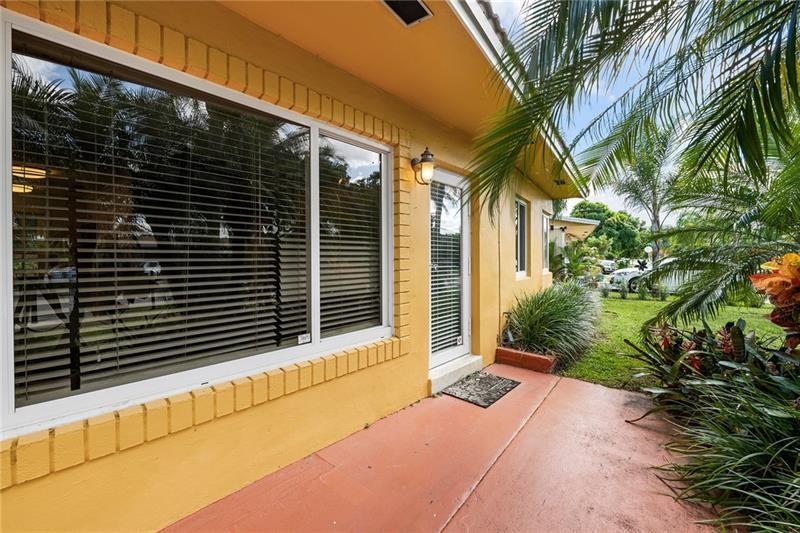 Cresthaven 10 46-25 B - Residential