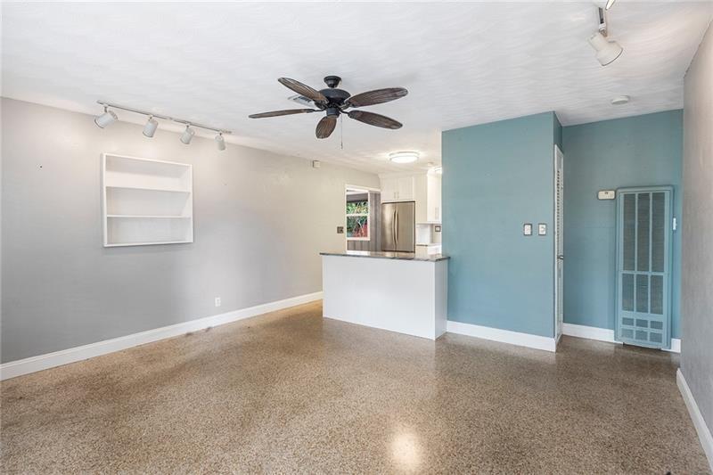 Cresthaven 10 46-25 B - Residential