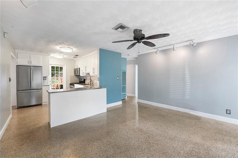 Cresthaven 10 46-25 B - Residential