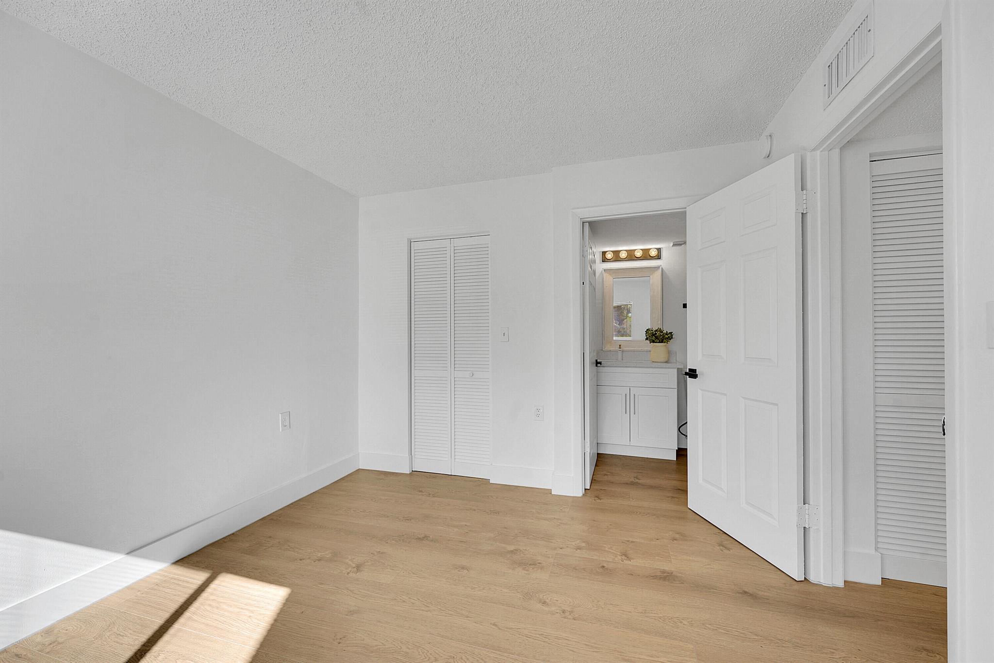 ST ANDREWS PALM BEACH CON - Residential