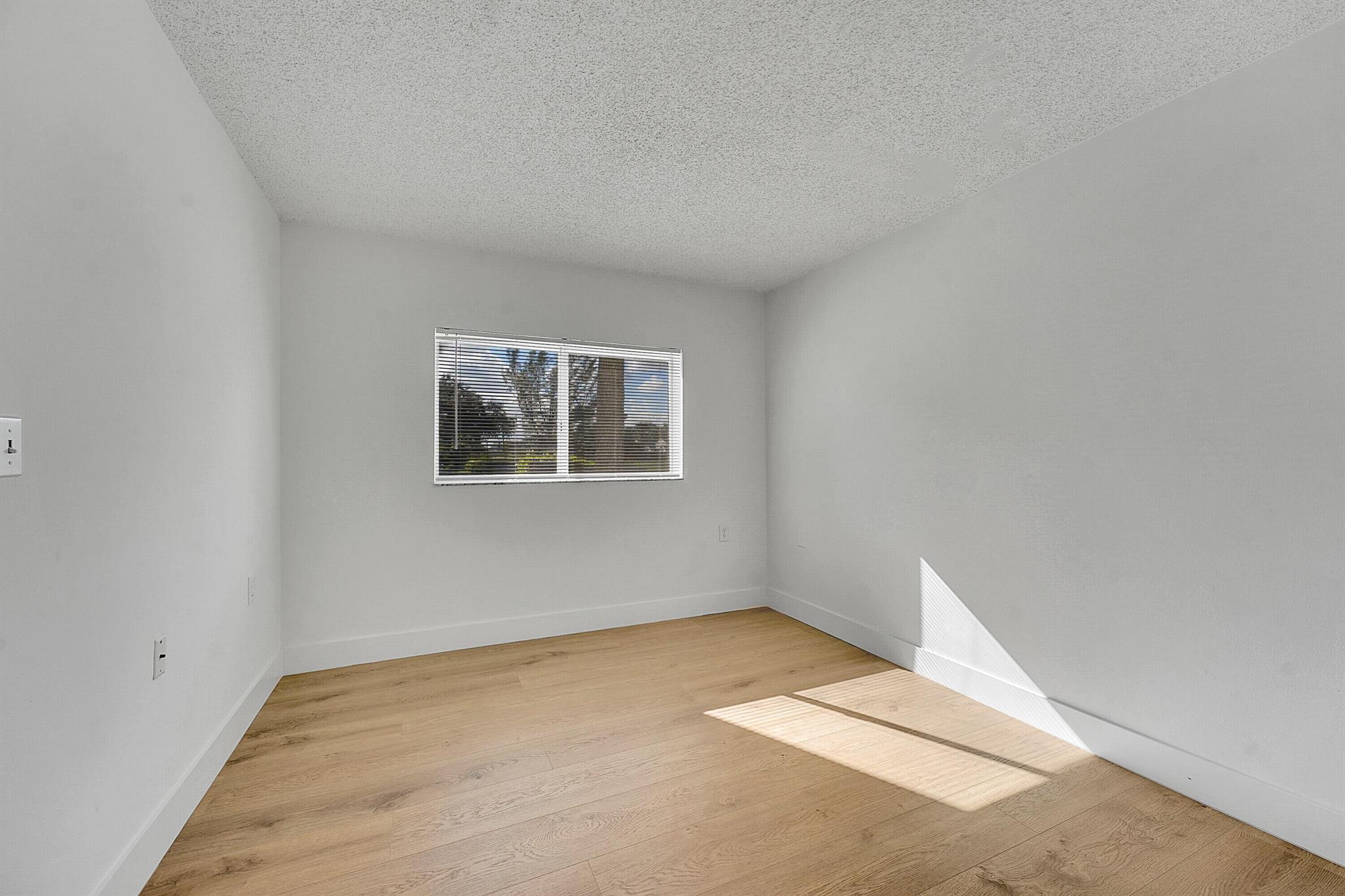 ST ANDREWS PALM BEACH CON - Residential