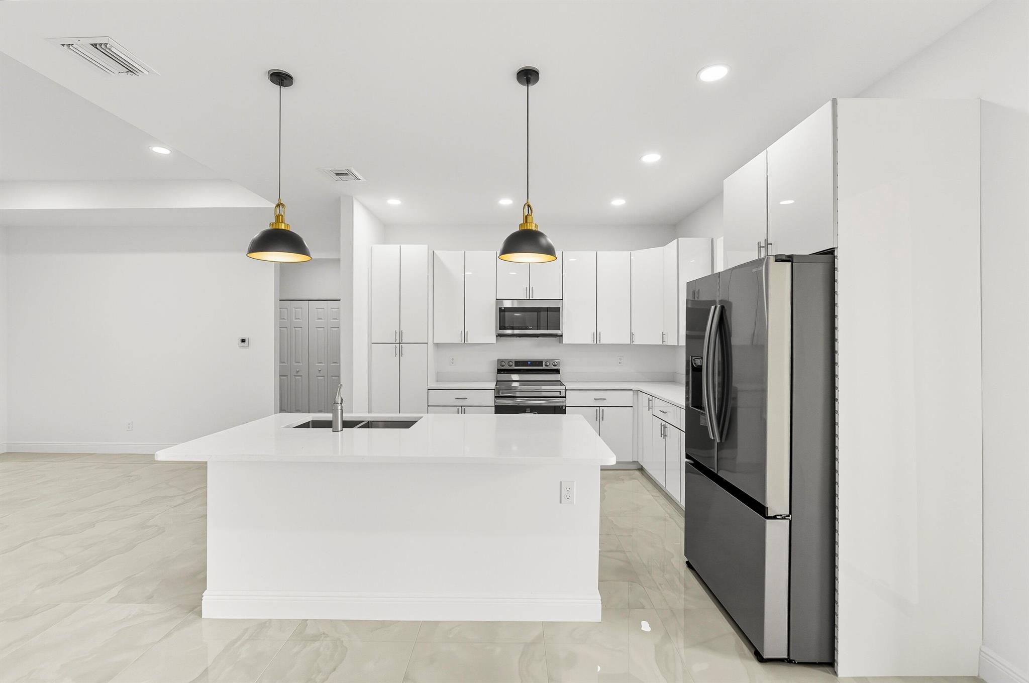 PORT ST LUCIE SECTION 33 - Residential