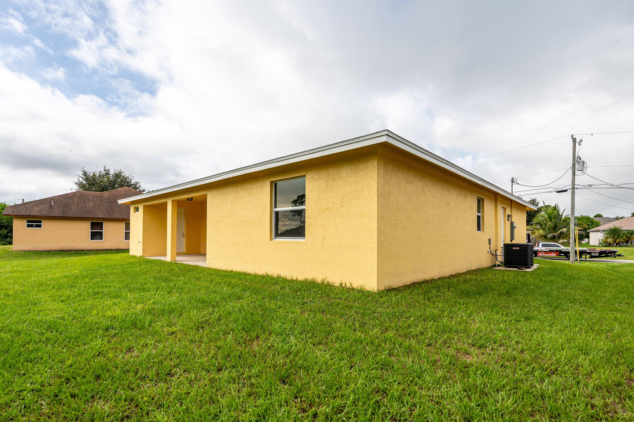 PORT ST LUCIE SECTION 33 - Residential