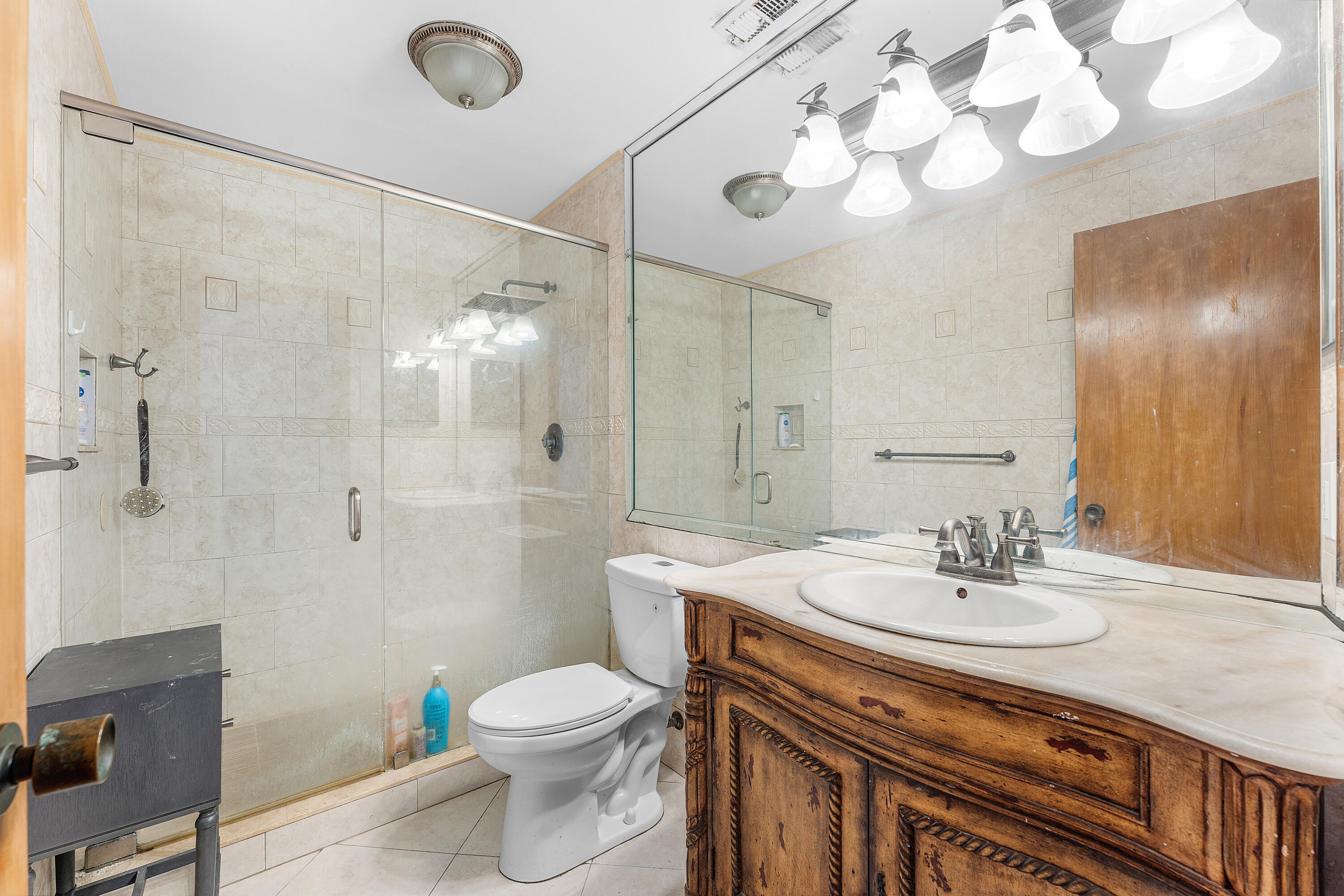 LEXINGTON I OF SHERBROOKE - Residential