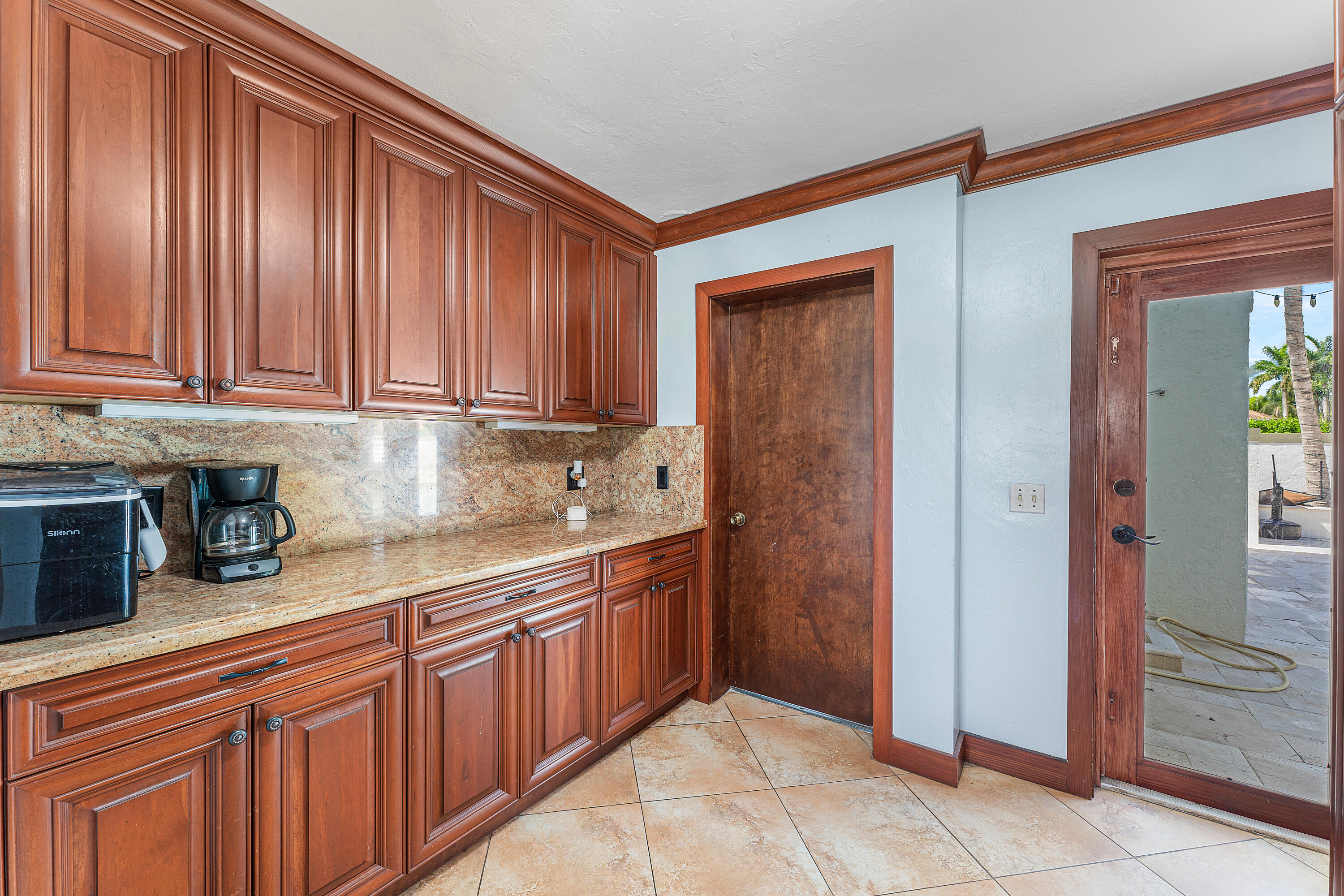 LEXINGTON I OF SHERBROOKE - Residential