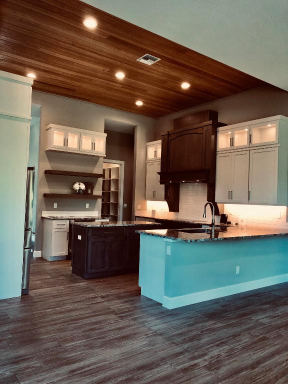 ROSEWOOD COURT SUBDIVISION - Residential