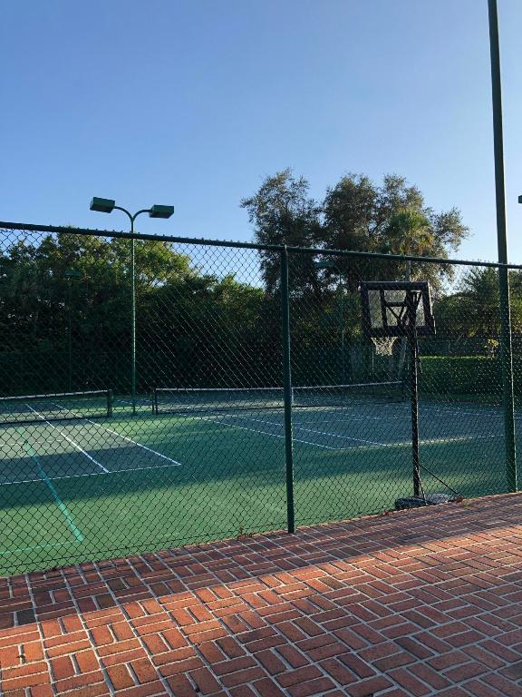 ROSEWOOD COURT SUBDIVISION - Residential