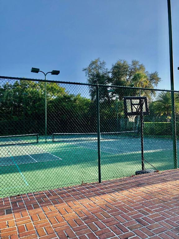 ROSEWOOD COURT SUBDIVISION - Residential