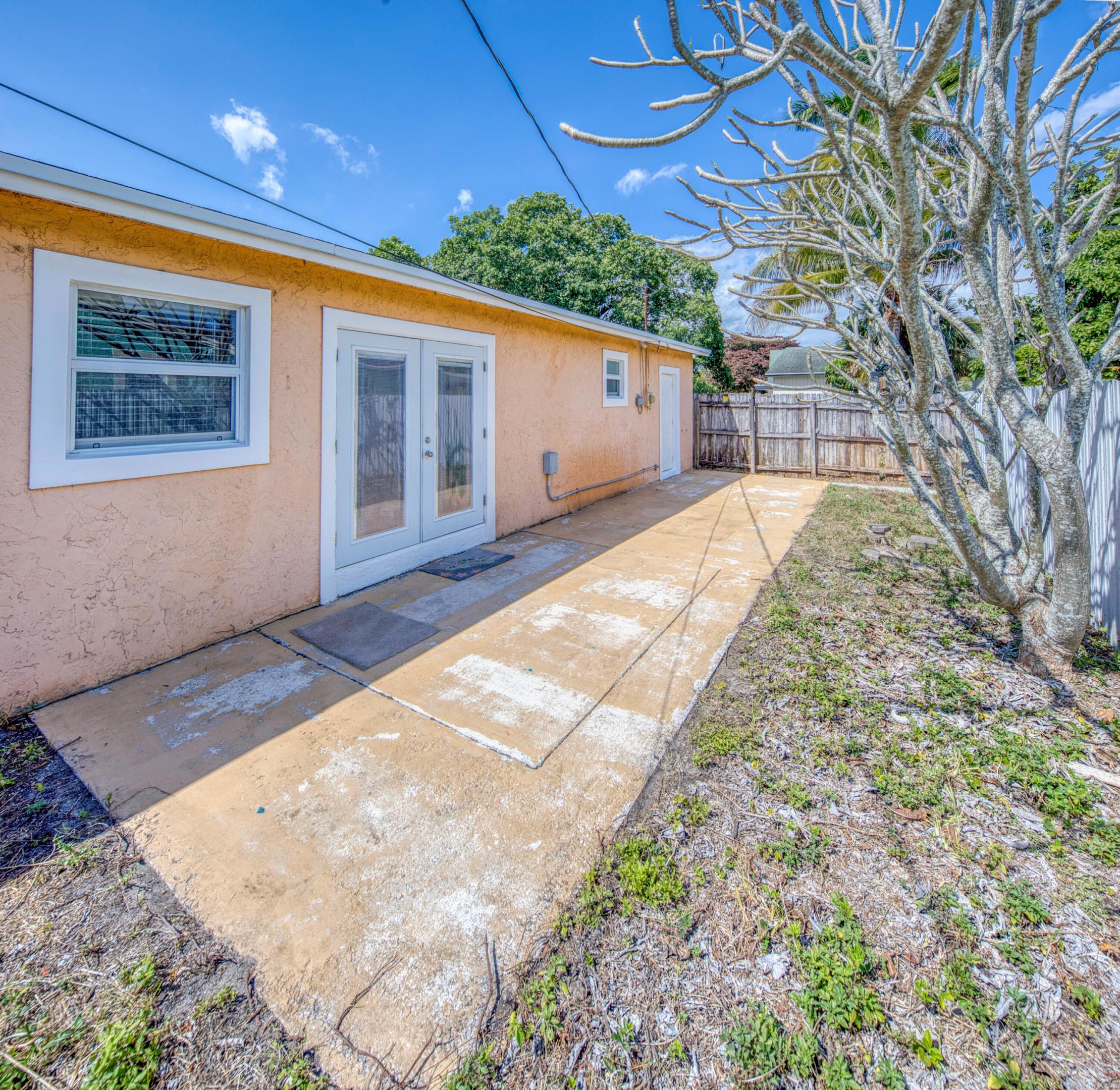 SUNSHINE ACRES - Residential